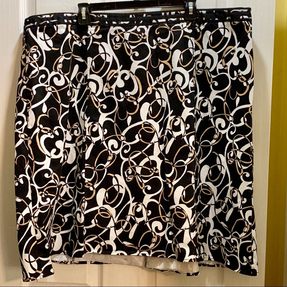 Sz 3X 4X CJ Banks Black Tan & White Skirt Stretch GUC